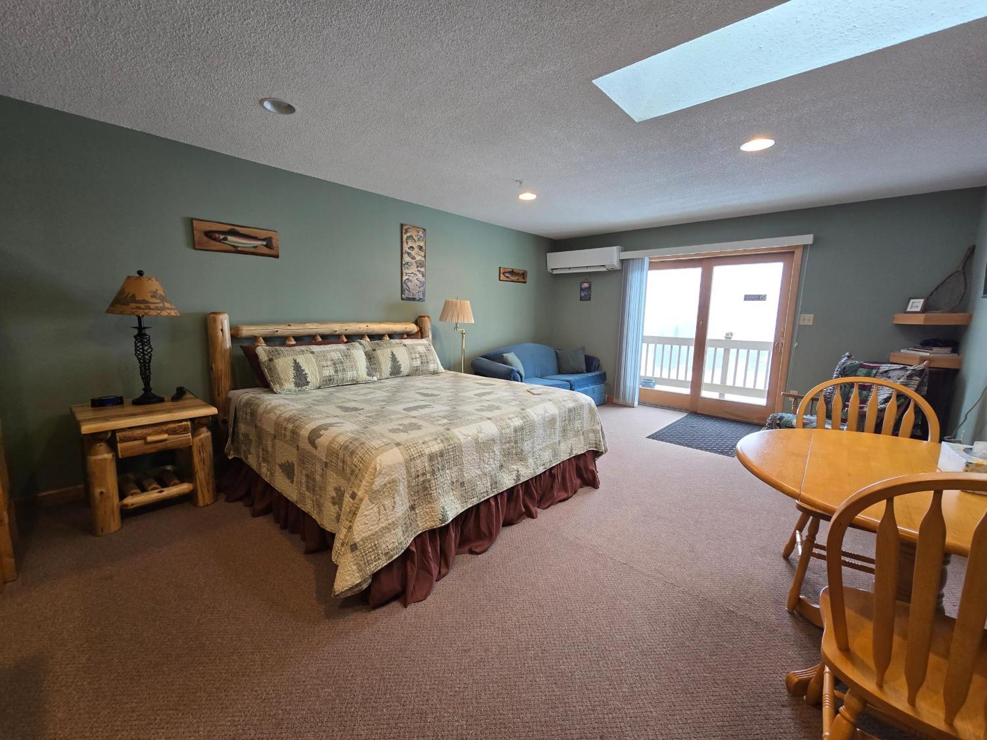 First Settlers Lodge Weston エクステリア 写真