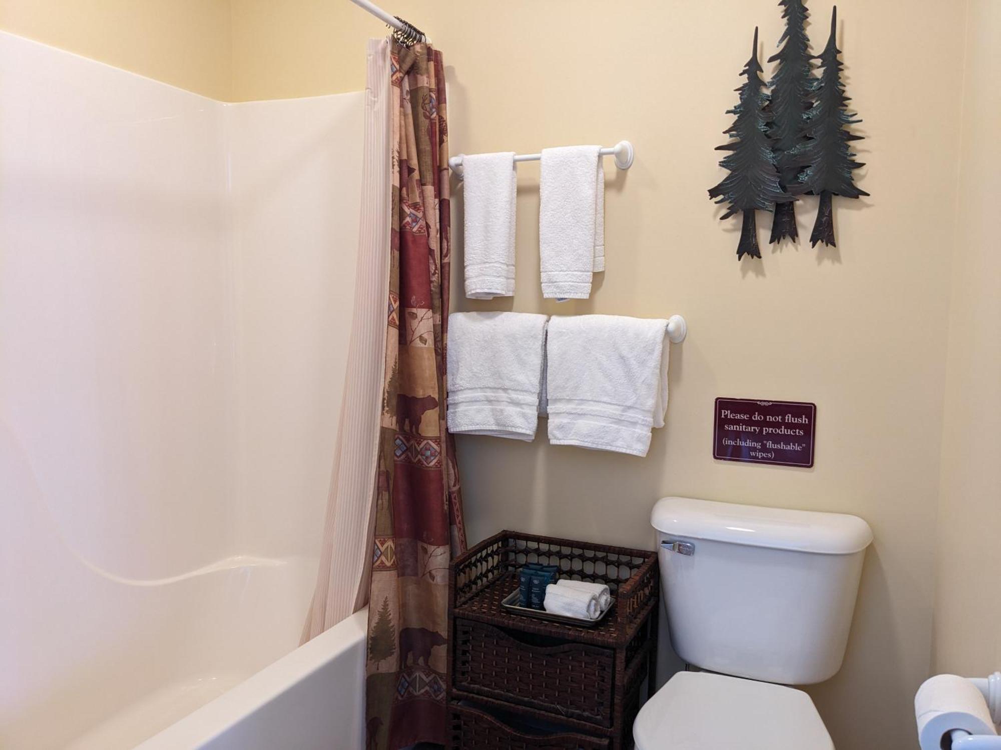 First Settlers Lodge Weston エクステリア 写真