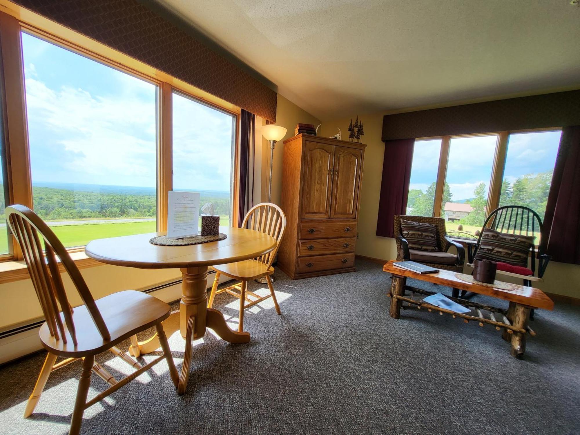 First Settlers Lodge Weston エクステリア 写真